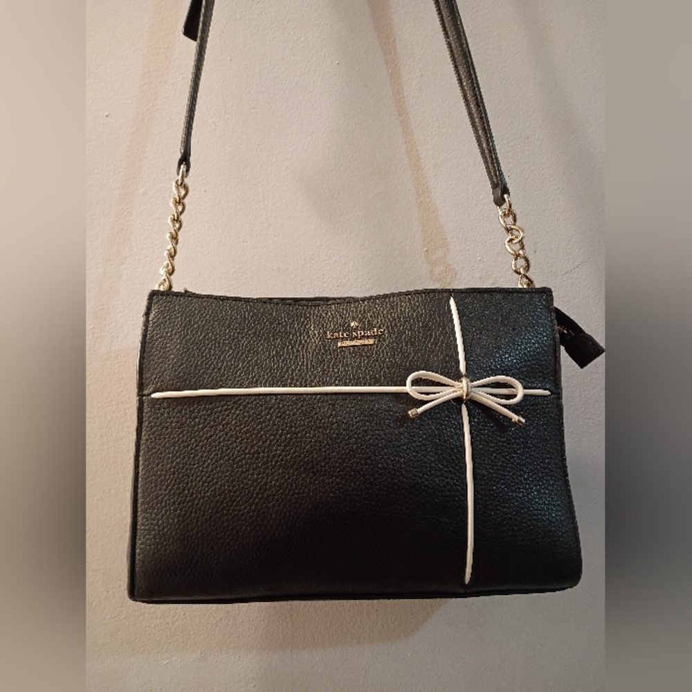 Kate Spade, EUC, Women's, Crossbody Bag, Zipper Closure, Color Black - Picture 5 of 9